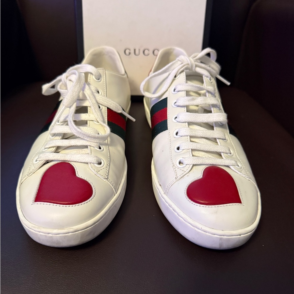 EUC Gucci White Sneakers with Red Heart Accent